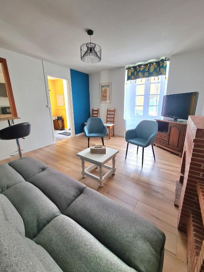 Gîte la Libellule 4 couchages 12 min du Puy du Fou Saint-Amand-sur-Sevre Extérieur photo